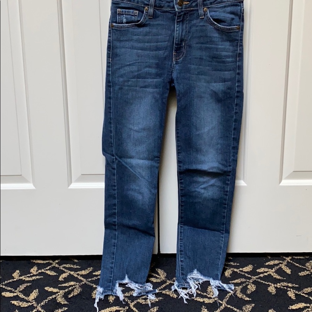 High wasted, cropped, strait leg jeans